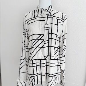 🖤NWT Express Geometric Button Down Blouse Size Small🖤